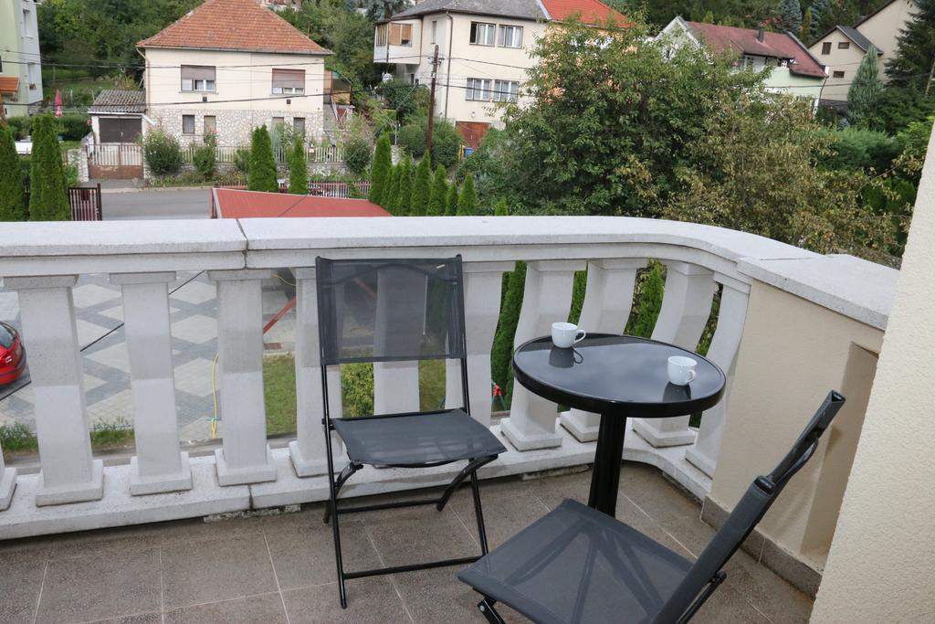 Aradi Vendégház Miskolc Exterior foto