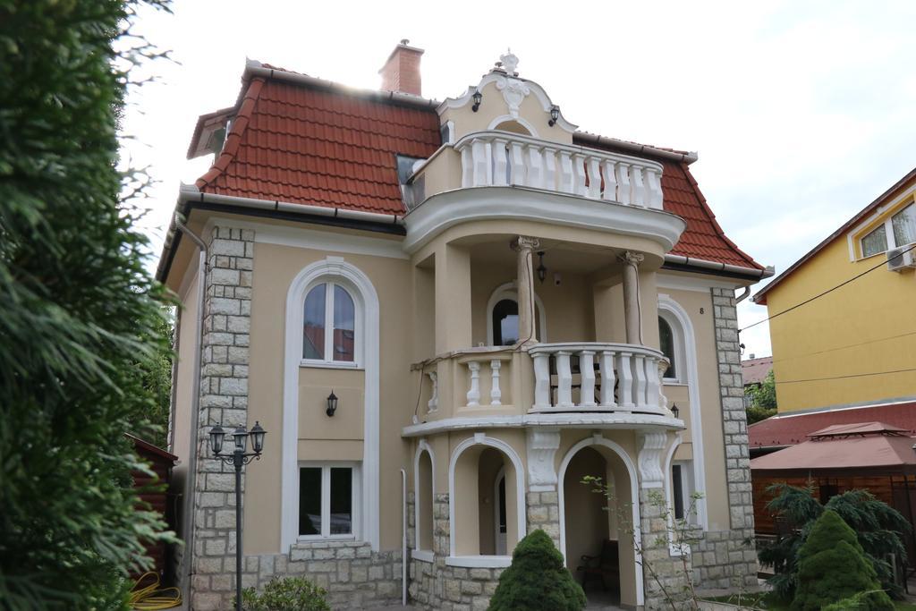 Aradi Vendégház Miskolc Exterior foto