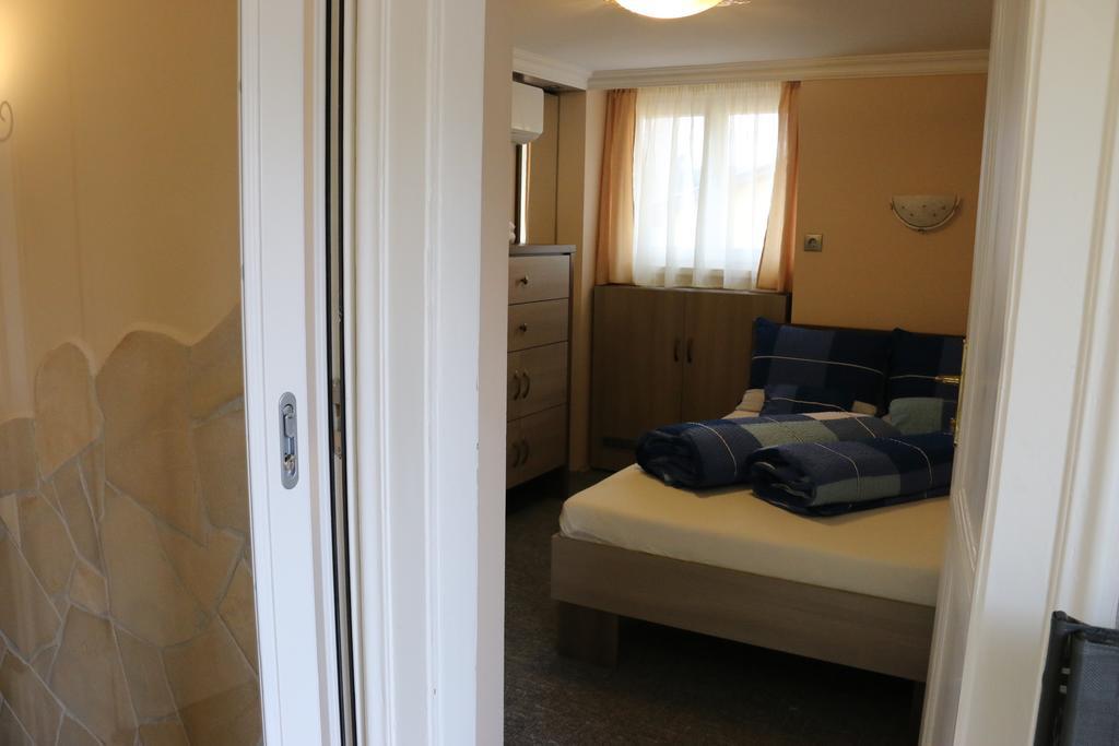Aradi Vendégház Miskolc Quarto foto
