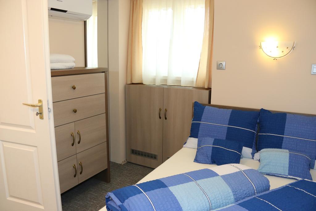 Aradi Vendégház Miskolc Quarto foto